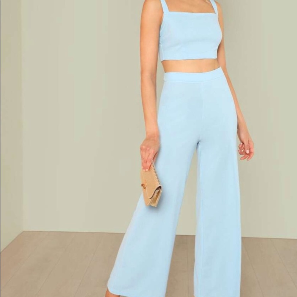 SHEIN Matching blue crop top & pants